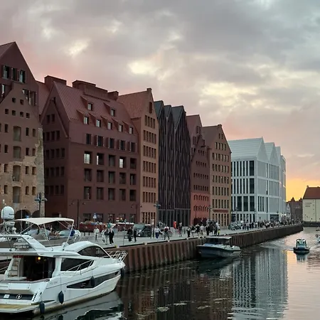 Chmielna 2025 Premium Wyspa Spichrzow Lägenhet *