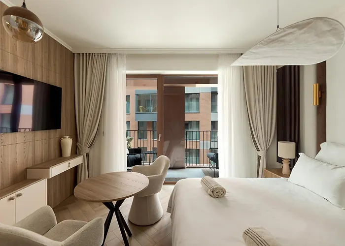 Chmielna 2025 Premium Wyspa Spichrzow